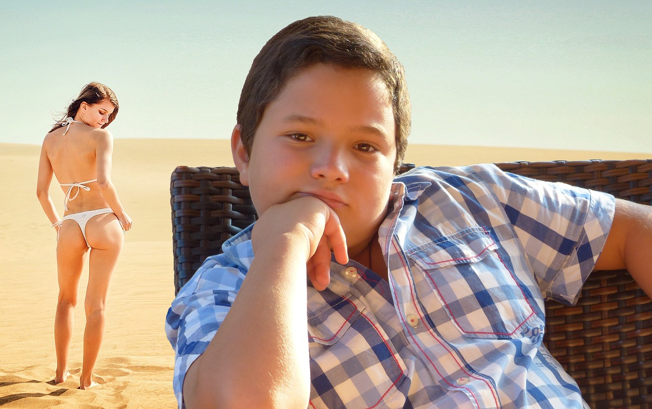 Подросток в задумчивости